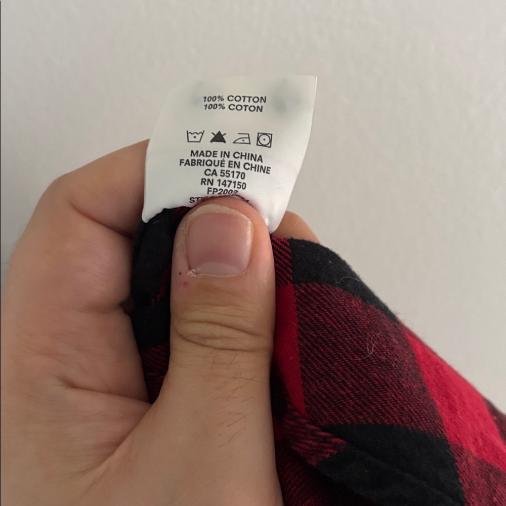 ❤️‍🔥Frank & Oak Red and Black Plaid Button Down Shirt - Picture 5 of 5